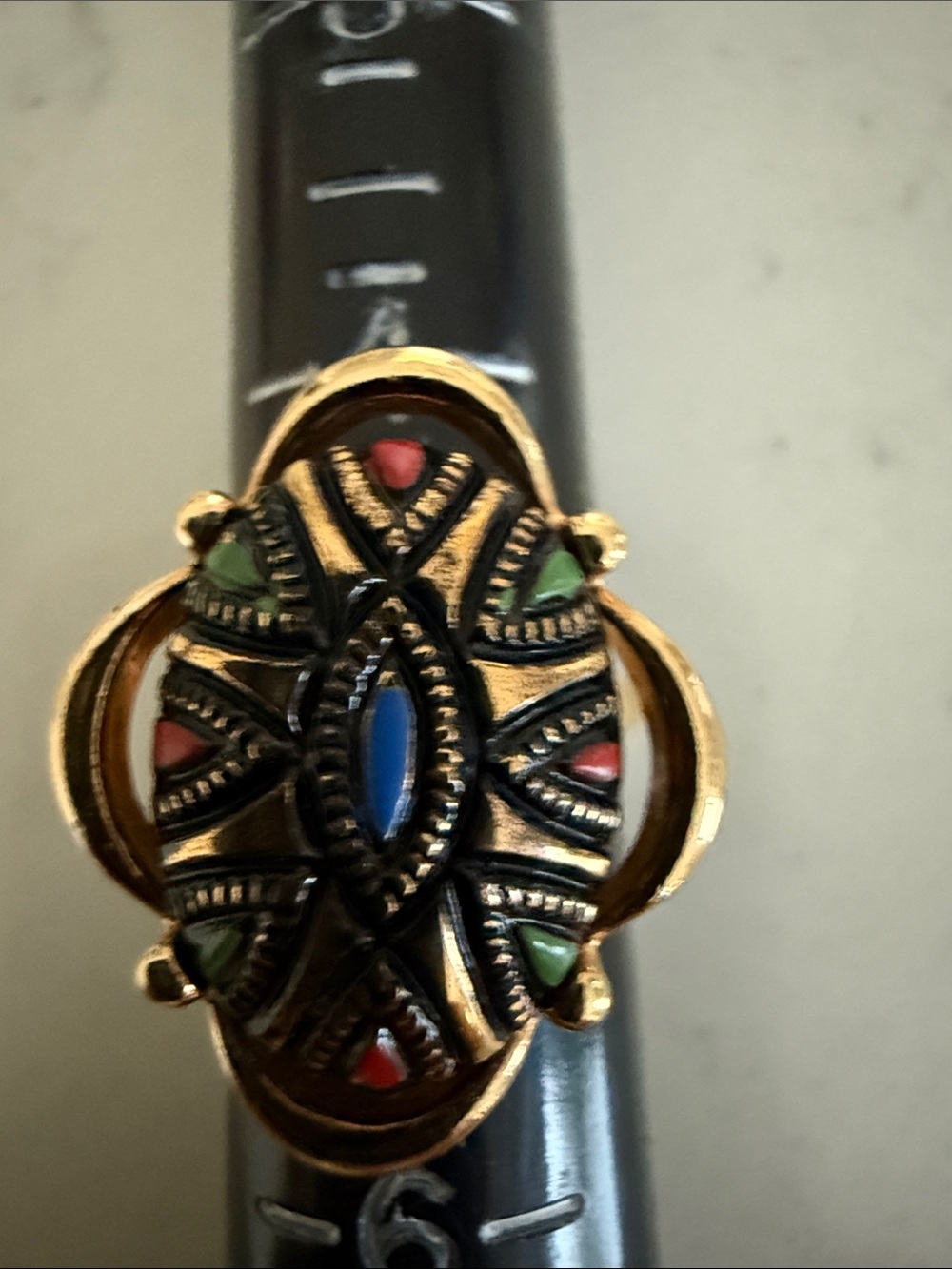 VINTAGE Sarah Coventry Tapestry Ring Size 4.5